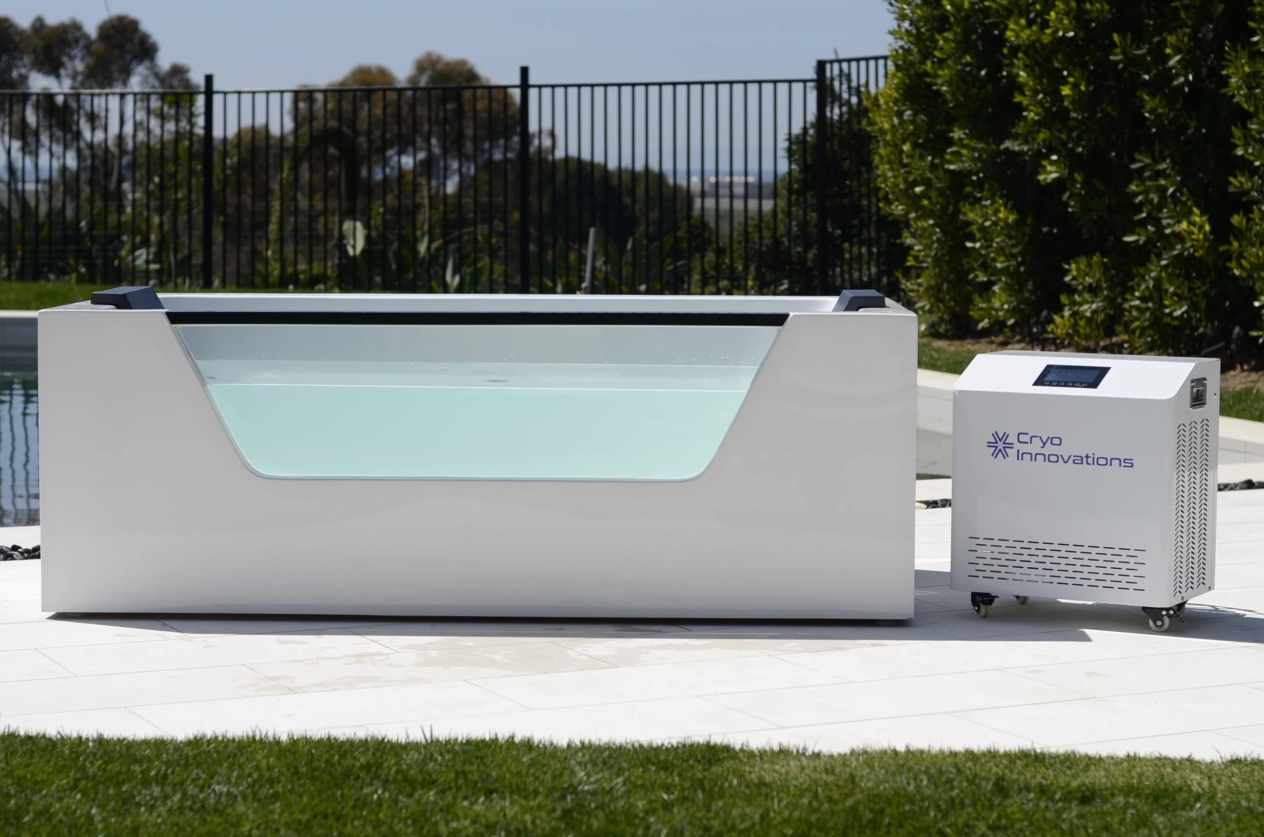 Cryo Innovations "WINDOW" Acrylic Cold Tub with 2025 Chiller/Heater